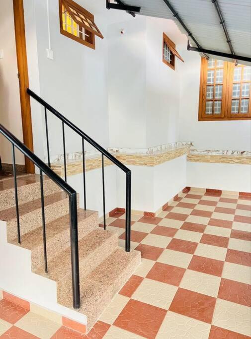 Home At Guruvayur 2 Ac Room,1 Single Bed,Kitchen Экстерьер фото