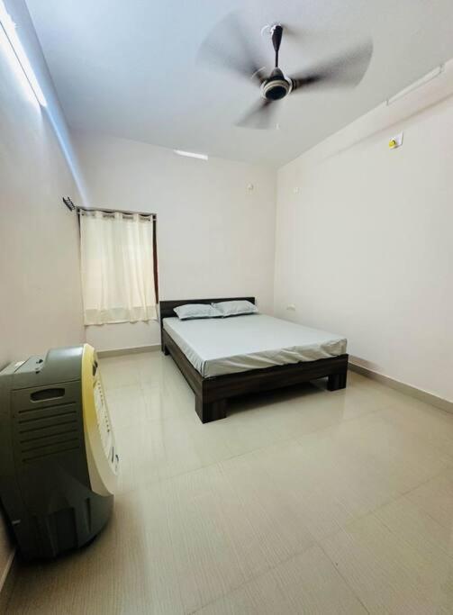 Home At Guruvayur 2 Ac Room,1 Single Bed,Kitchen Экстерьер фото