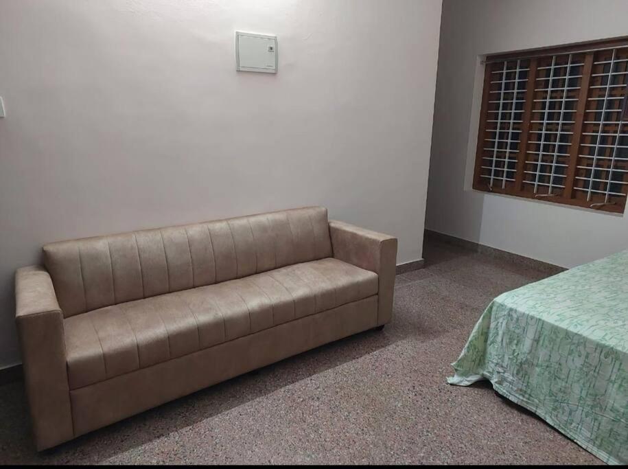 Home At Guruvayur 2 Ac Room,1 Single Bed,Kitchen Экстерьер фото